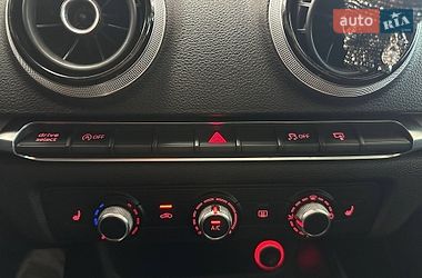 Хетчбек Audi A3 2016 в Києві