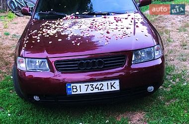 Хэтчбек Audi A3 1998 в Золотоноше