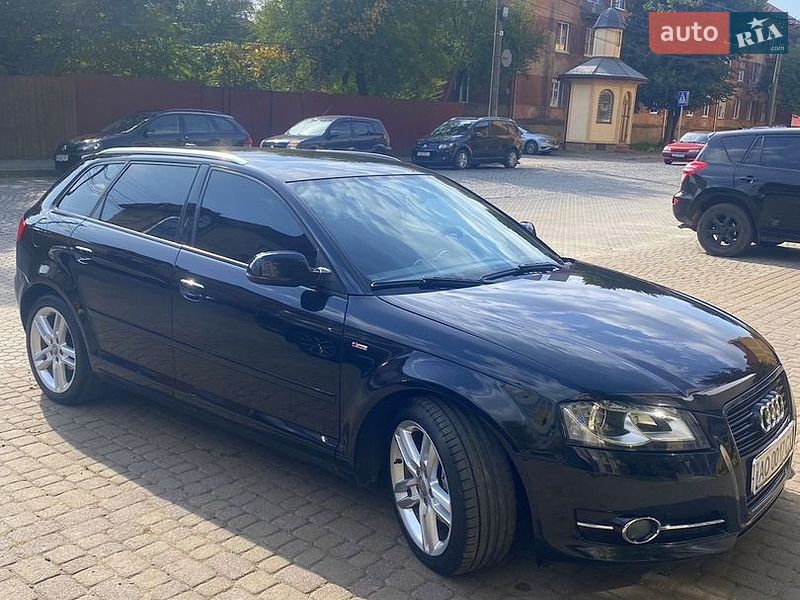 Хетчбек Audi A3 2012 в Мукачевому