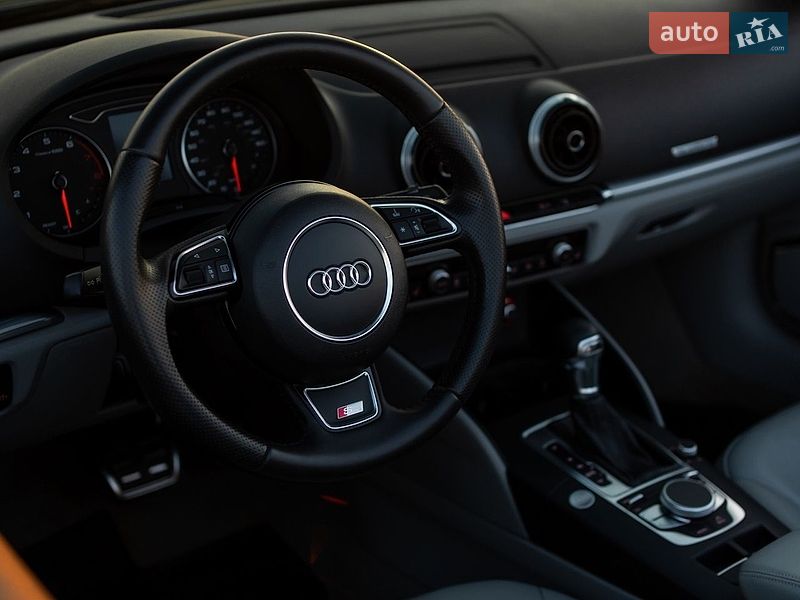 Кабріолет Audi A3 2016 в Дніпрі