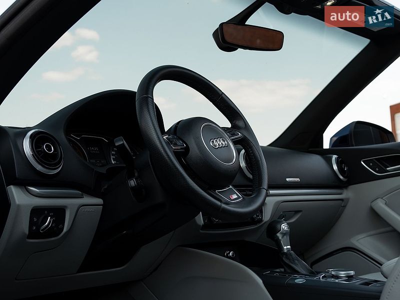 Кабріолет Audi A3 2016 в Дніпрі
