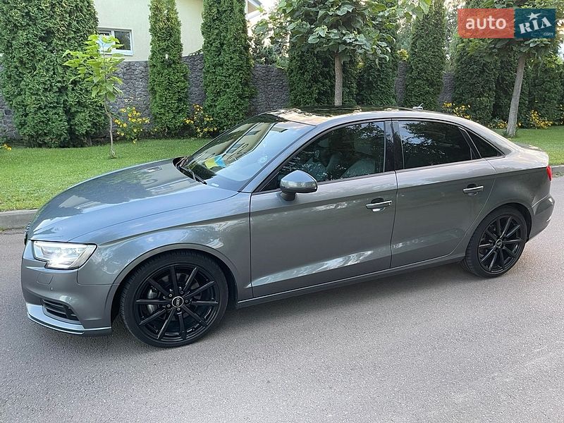 Седан Audi A3 2015 в Киеве