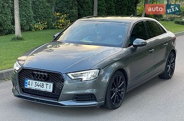 Седан Audi A3 2015 в Киеве