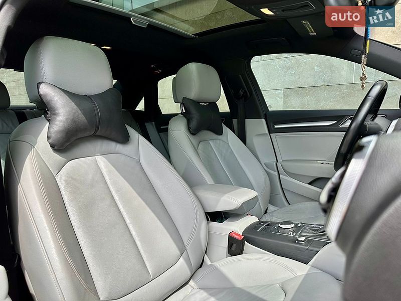 Седан Audi A3 2015 в Киеве
