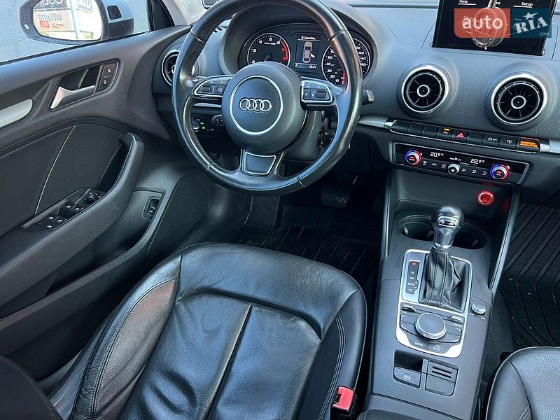Седан Audi A3 2014 в Києві
