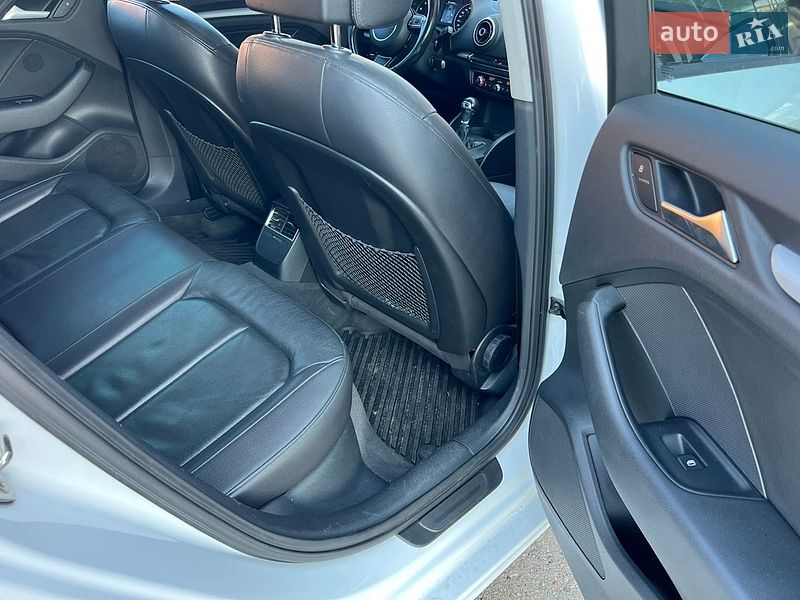 Седан Audi A3 2014 в Києві