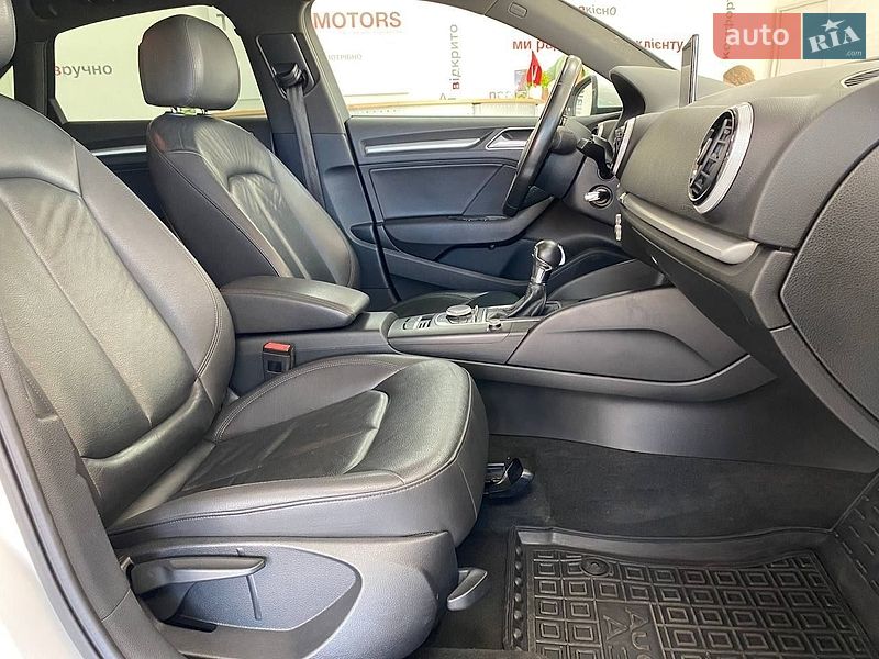 Седан Audi A3 2015 в Києві