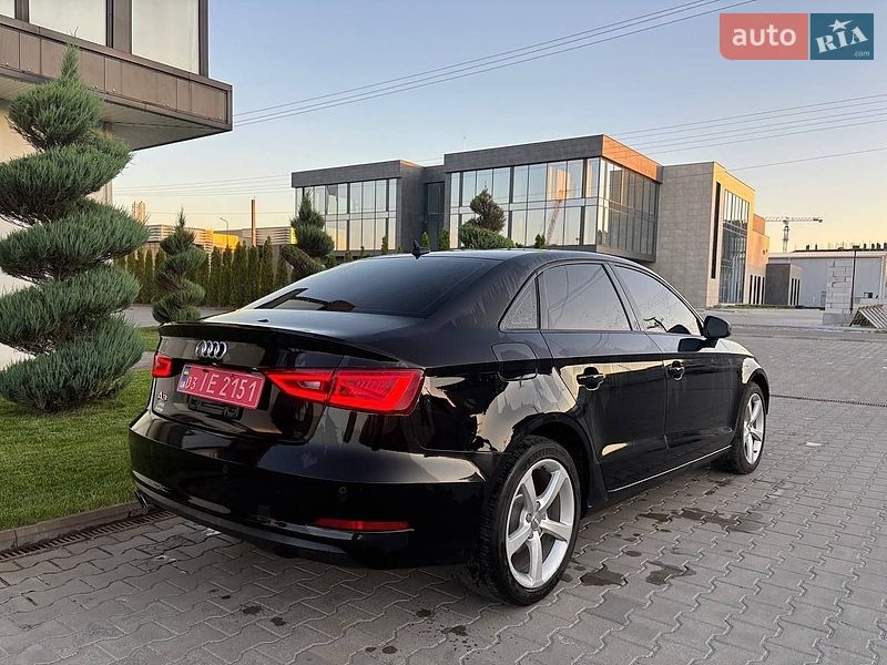 Седан Audi A3 2015 в Києві