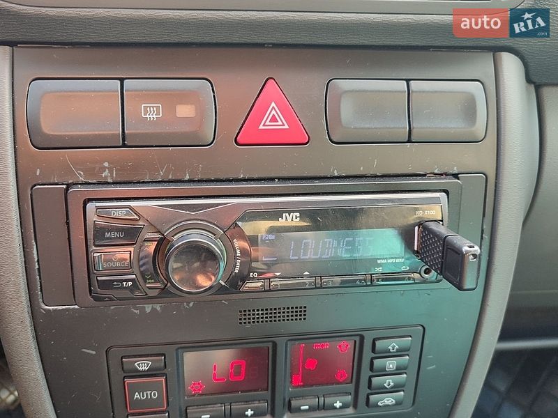 Хэтчбек Audi A3 2000 в Харькове