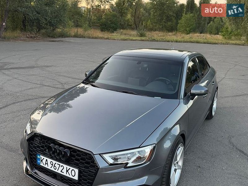 Седан Audi A3 2017 в Киеве