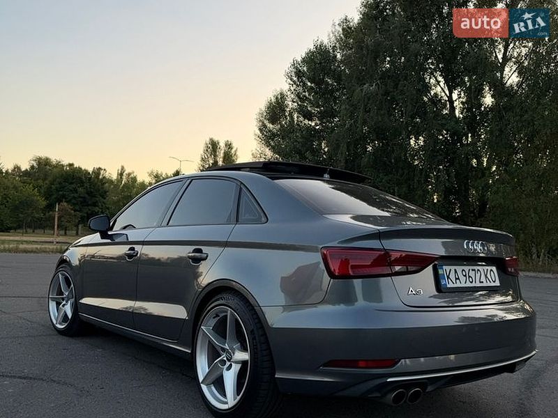 Седан Audi A3 2017 в Киеве