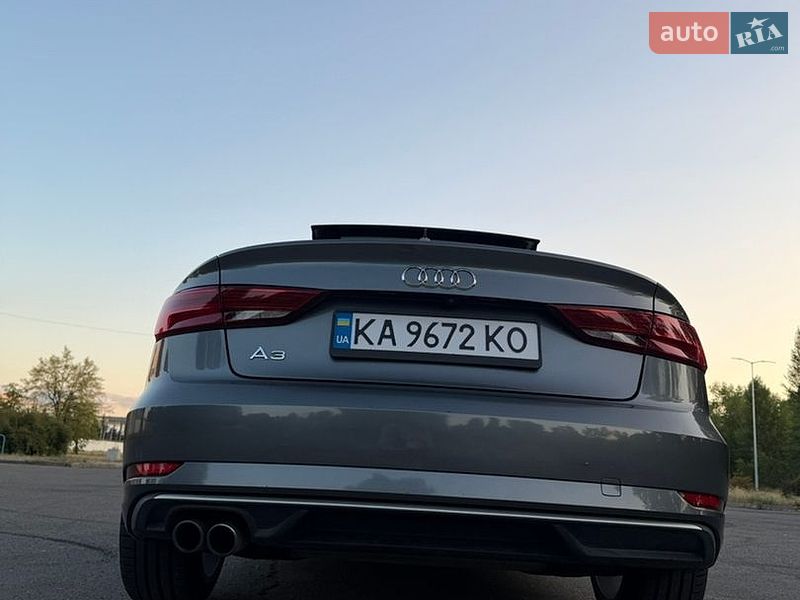 Седан Audi A3 2017 в Киеве