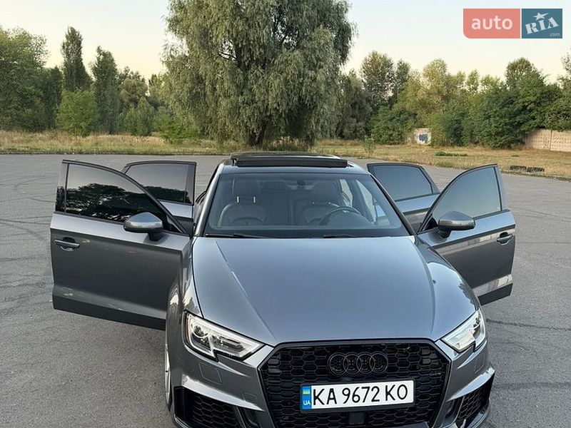 Седан Audi A3 2017 в Киеве