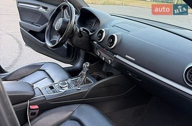 Седан Audi A3 2017 в Киеве