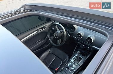 Седан Audi A3 2017 в Киеве