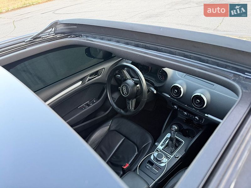 Седан Audi A3 2017 в Киеве