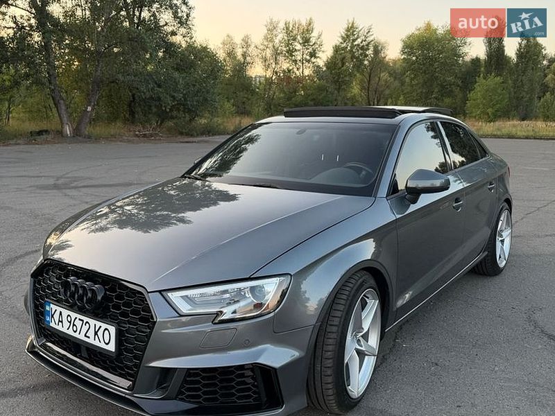 Седан Audi A3 2017 в Киеве