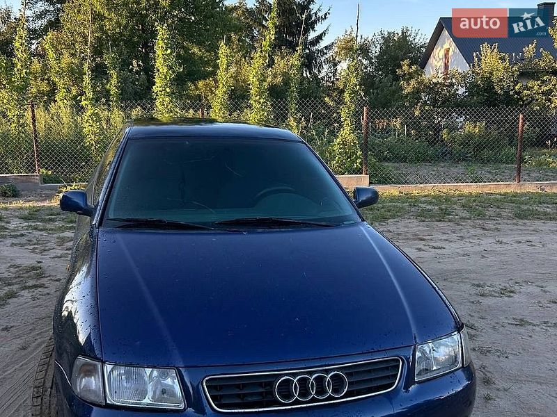 Хетчбек Audi A3 1997 в Яворові