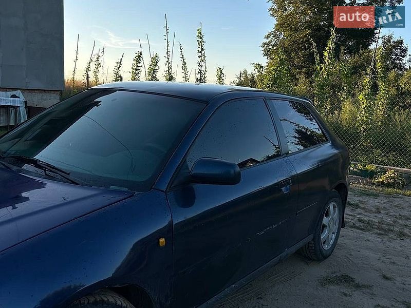 Хетчбек Audi A3 1997 в Яворові
