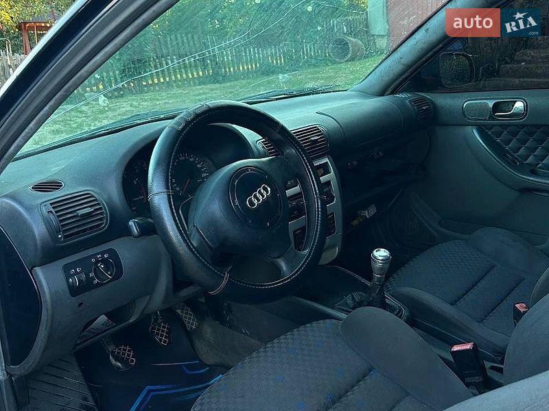 Хетчбек Audi A3 1997 в Яворові