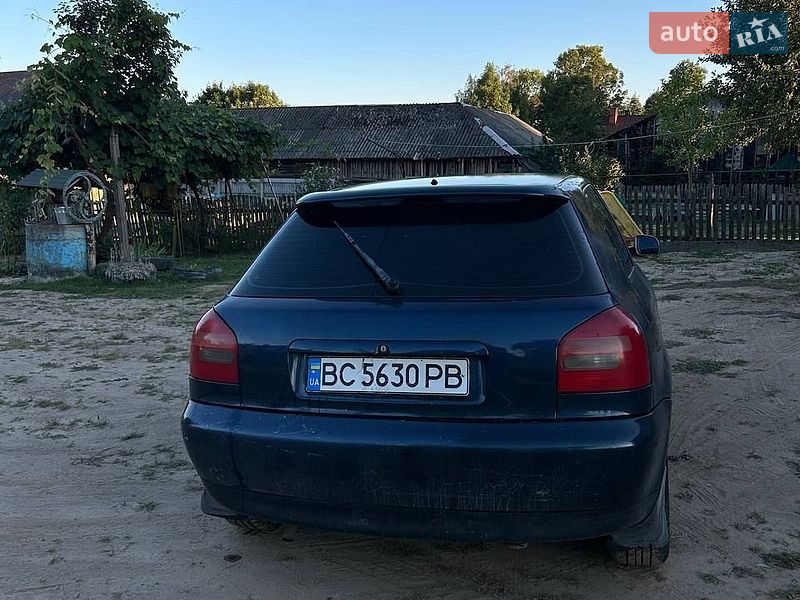 Хетчбек Audi A3 1997 в Яворові