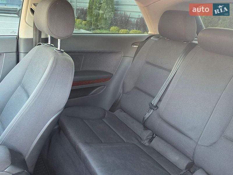 Хэтчбек Audi A3 2004 в Черкассах