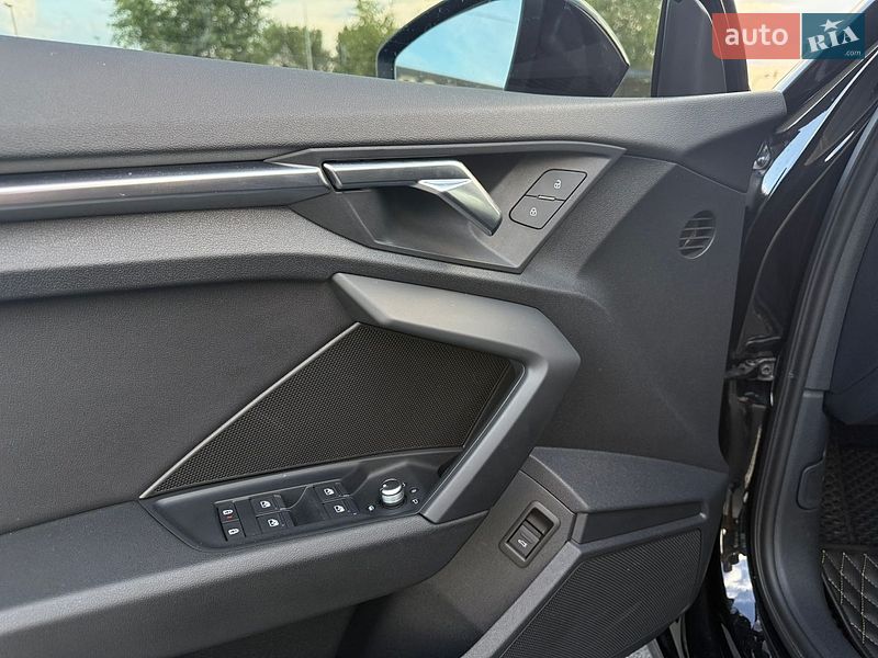 Седан Audi A3 2022 в Киеве