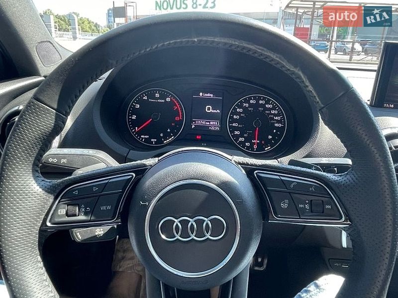 Седан Audi A3 2017 в Киеве