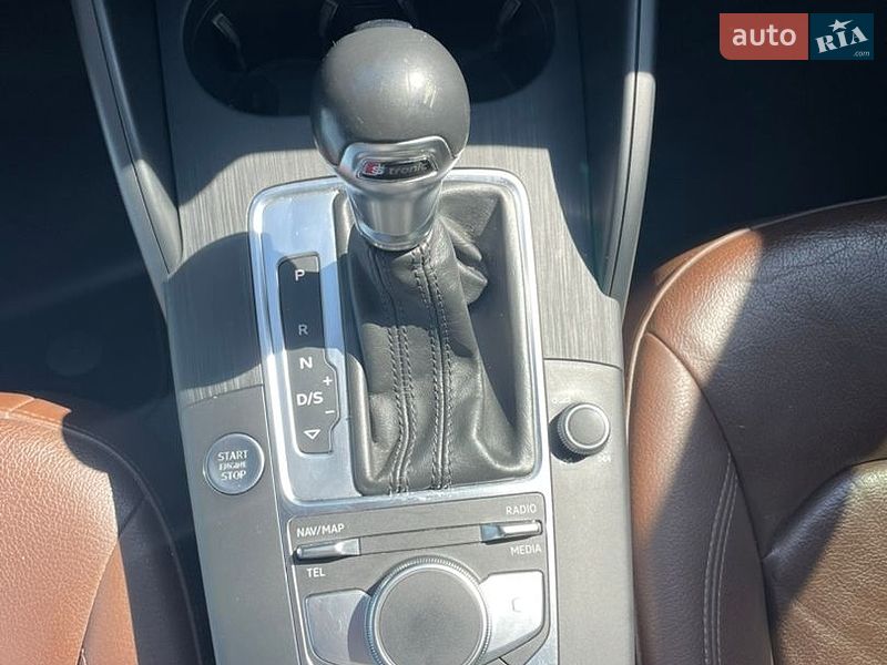 Седан Audi A3 2017 в Киеве