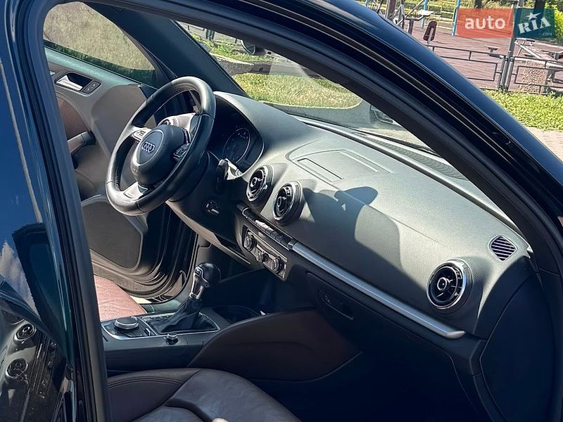 Седан Audi A3 2014 в Синельниково