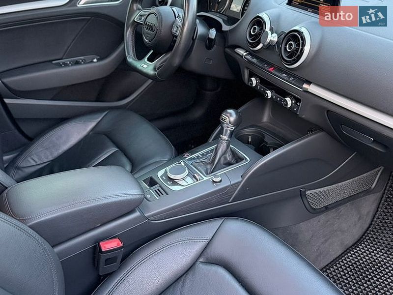 Седан Audi A3 2015 в Києві