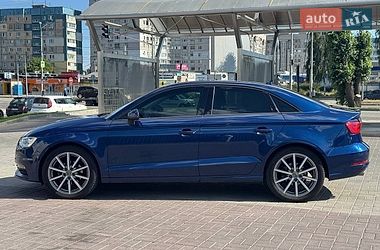 Седан Audi A3 2015 в Дніпрі