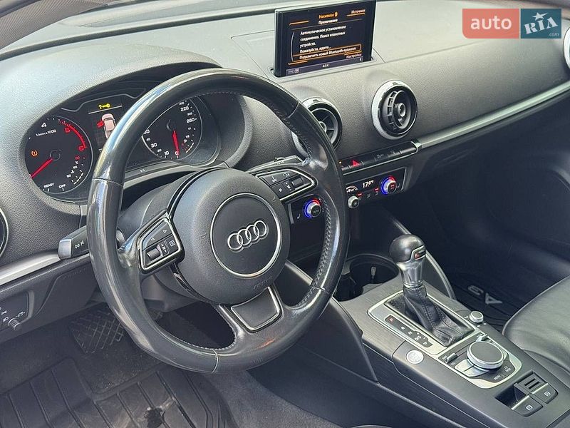 Седан Audi A3 2015 в Дніпрі