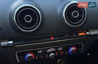 Седан Audi A3 2015 в Ровно