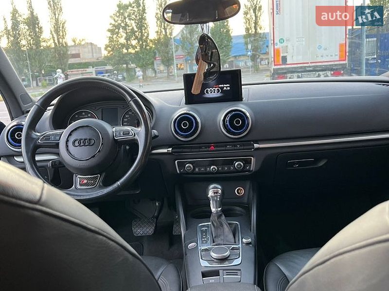 Седан Audi A3 2015 в Києві