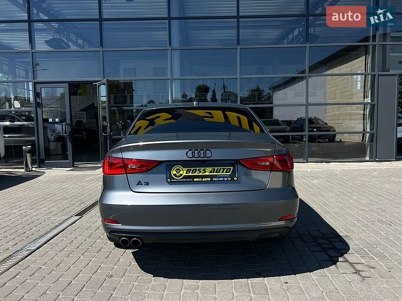 Седан Audi A3 2014 в Ивано-Франковске