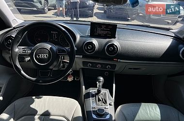 Седан Audi A3 2014 в Ивано-Франковске