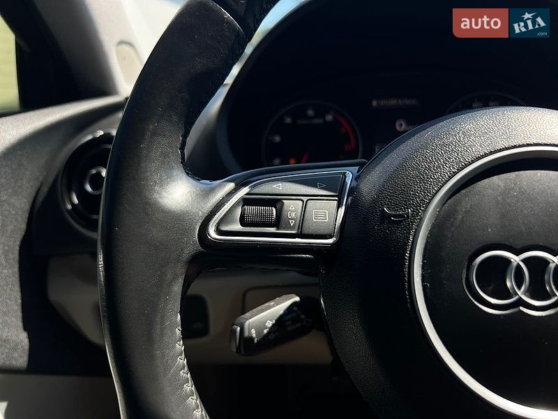 Седан Audi A3 2014 в Ивано-Франковске