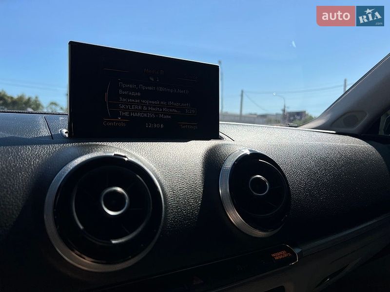 Седан Audi A3 2014 в Ивано-Франковске