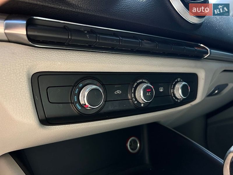 Седан Audi A3 2014 в Ивано-Франковске