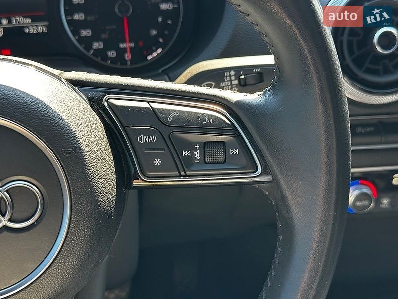 Седан Audi A3 2020 в Івано-Франківську