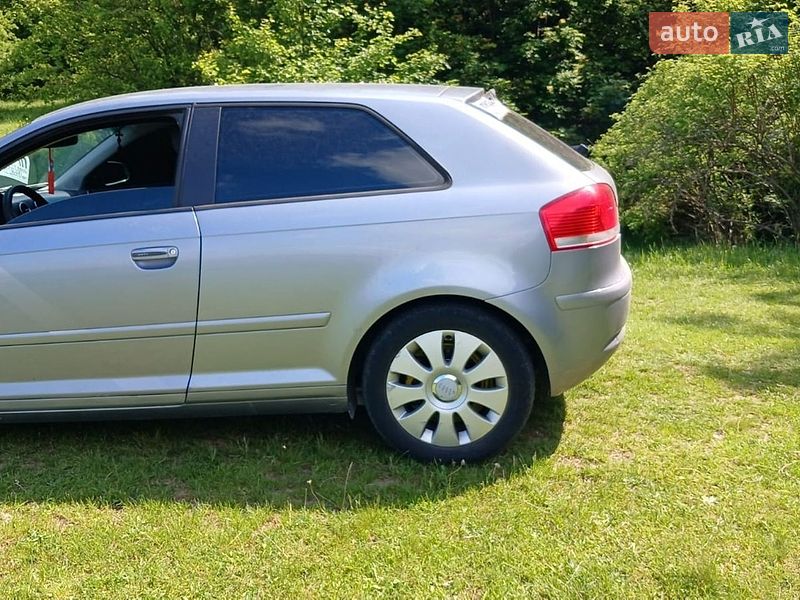 Хетчбек Audi A3 2006 в Чернівцях