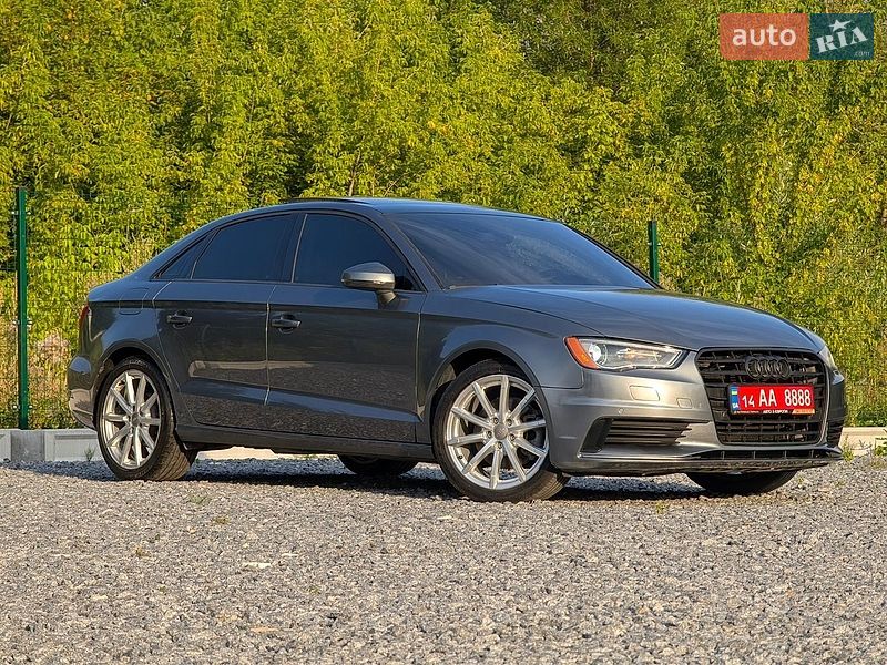 Седан Audi A3 2015 в Дрогобыче