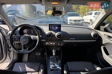 Хэтчбек Audi A3 2018 в Львове