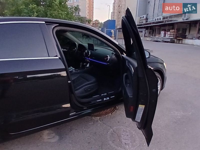 Седан Audi A3 2018 в Сумах