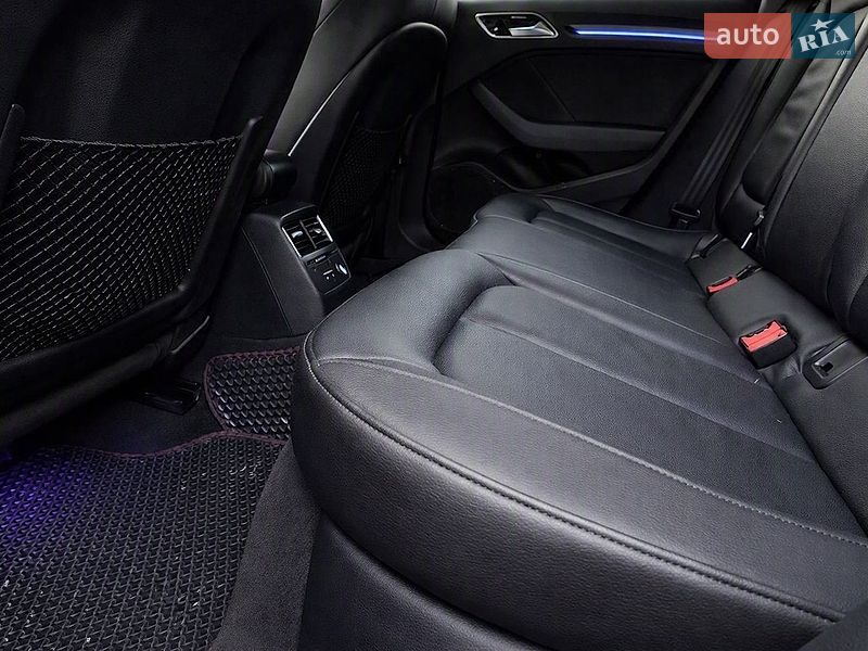Седан Audi A3 2018 в Сумах