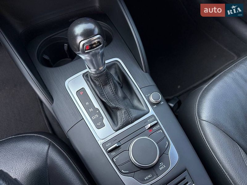 Седан Audi A3 2015 в Одессе