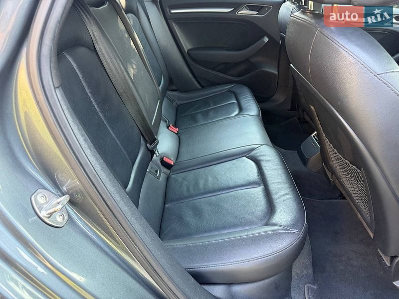 Седан Audi A3 2015 в Одессе