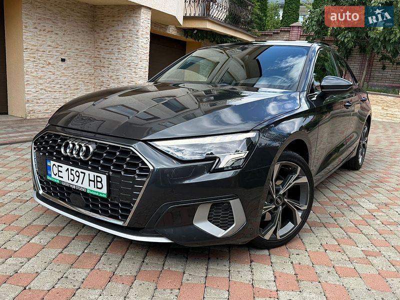 Седан Audi A3 2022 в Чернівцях