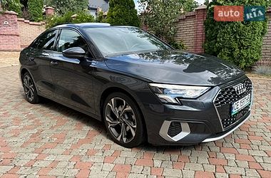 Седан Audi A3 2022 в Чернівцях